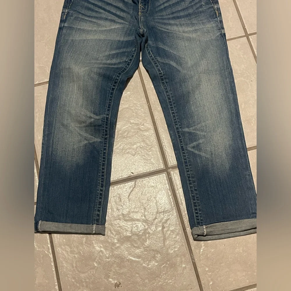 NWT Miss Me Women’s Boyfriend Capri Medium Wash Blue Jeans Size 25‎